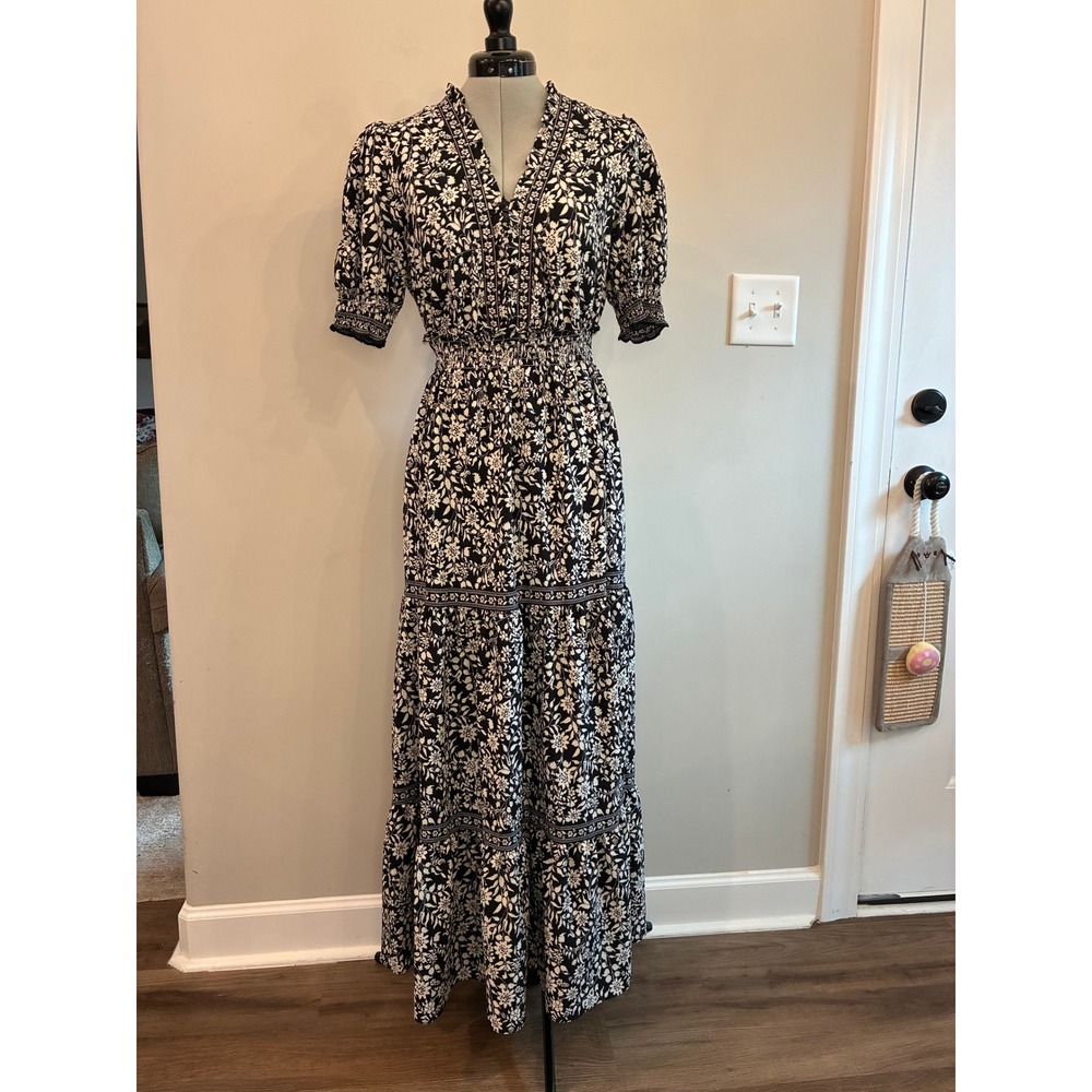 Max Studio London Floral Maxi Dress Black White Smocked Waist Small 3904B60